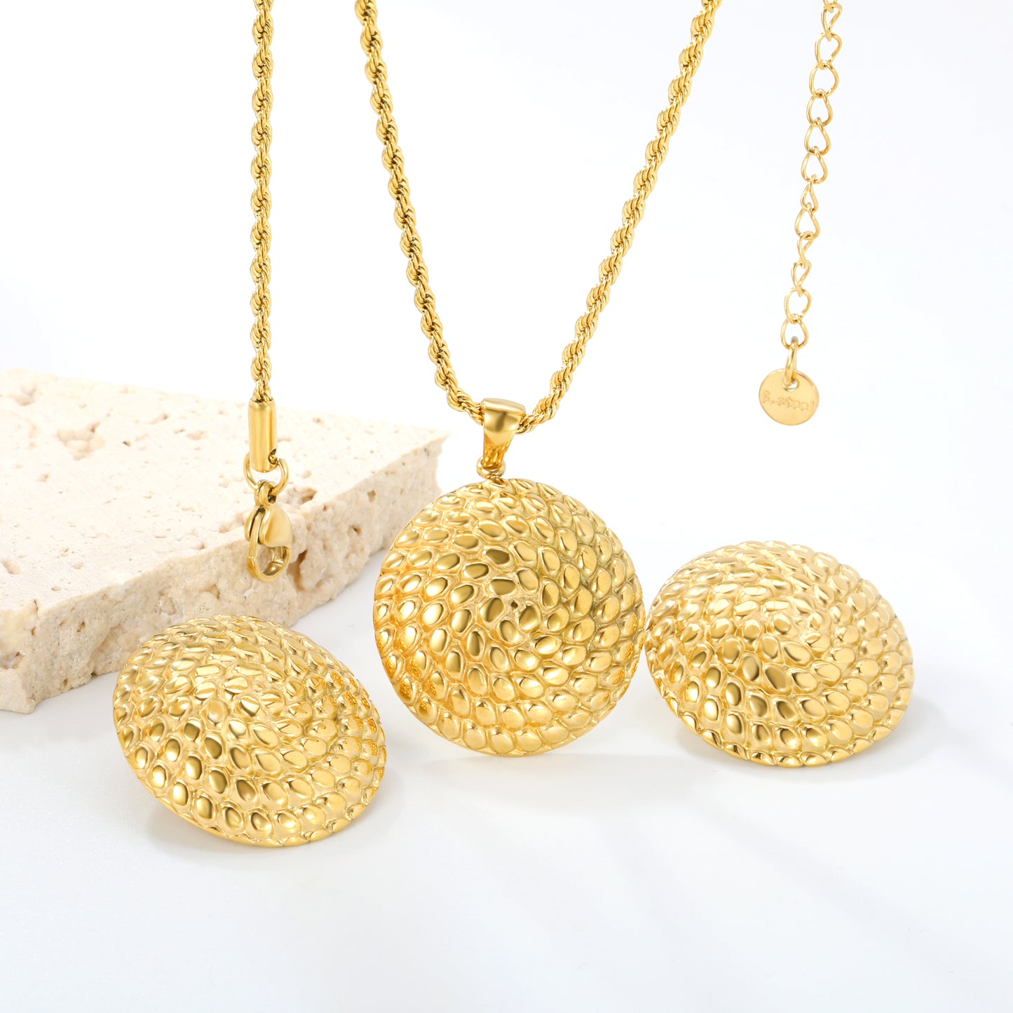 Stainless Steel Gold Round Thread Set & Twisted Chain + Round Pendant Jewelry Supplier