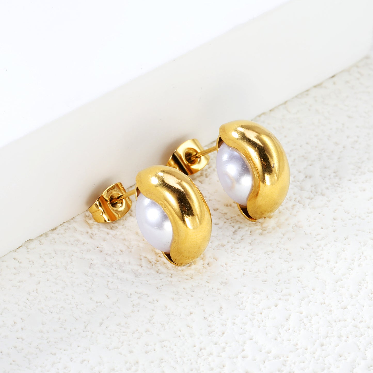 Golden half arc circle with half white glue bead earrings Jewelry Supplier