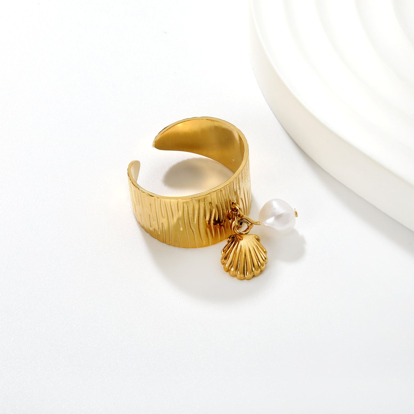Wholesale Waterproof PVD Irregular Pearl Open Ring with Charm (Heart/Butterfly)