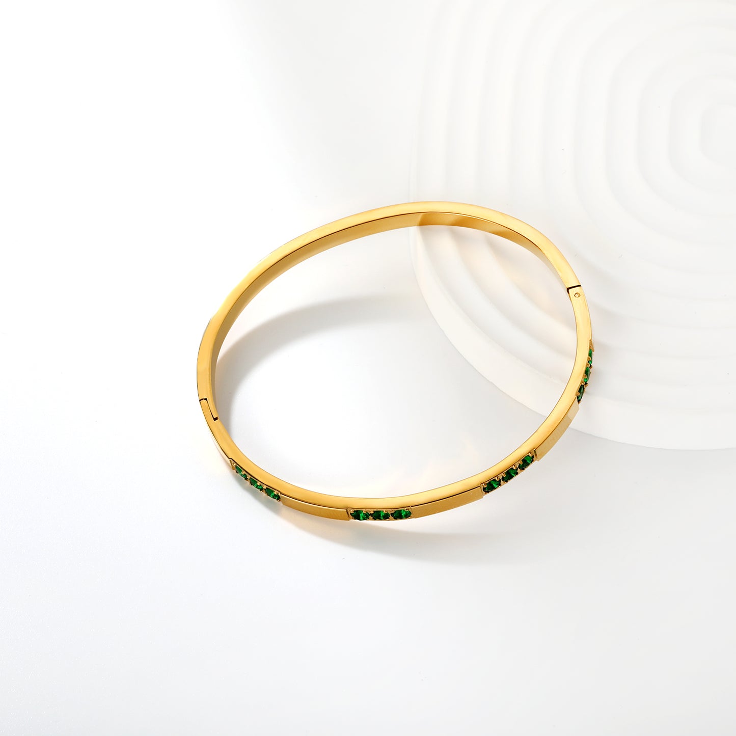 Wholesale Waterproof PVD Gold French CNC Emerald Bangle Bracelet