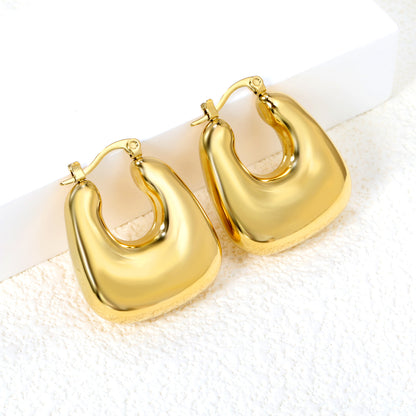 Wholesale Elegant Crescent - Shaped Gold Earrings for Fashion Wholesalers