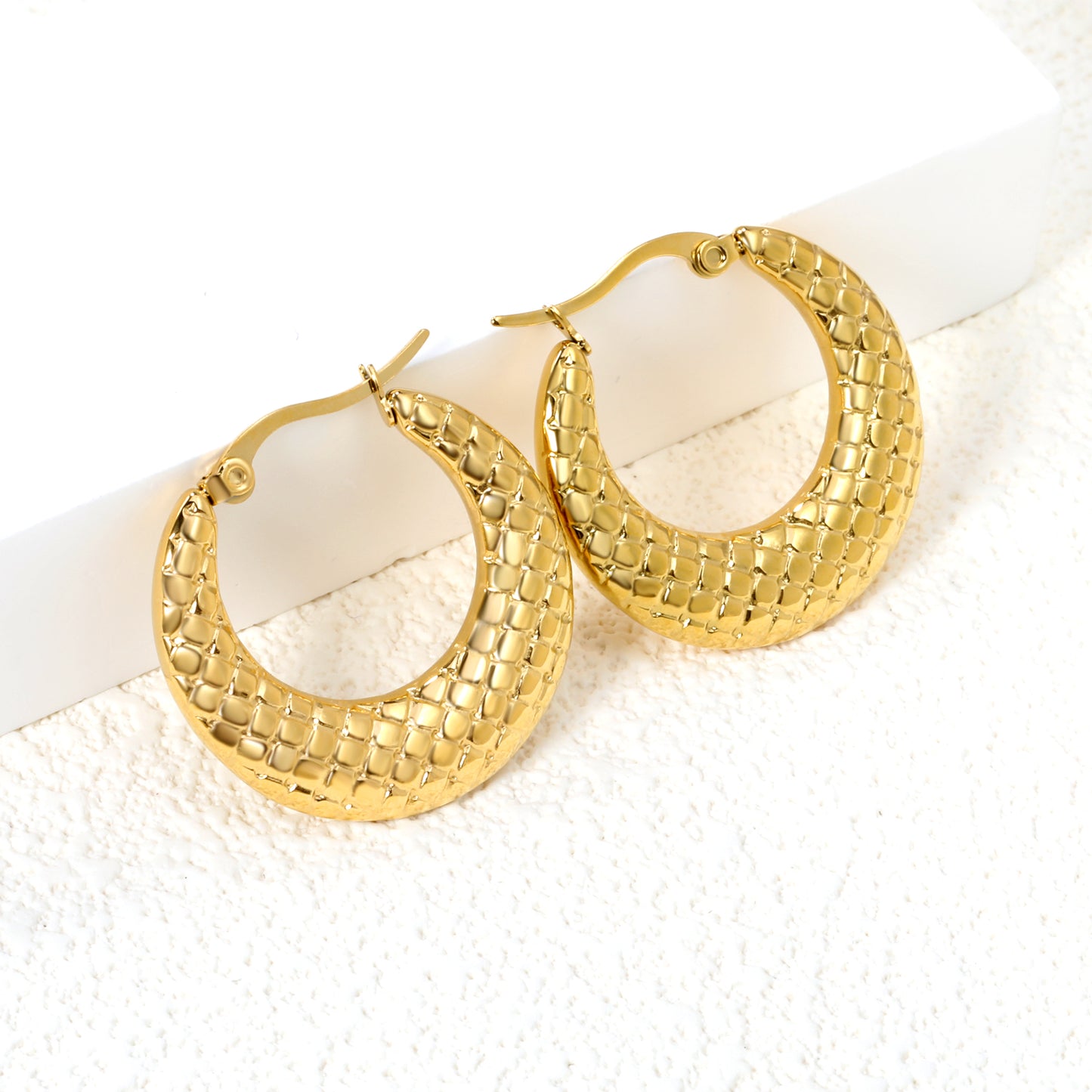 Wholesale Futuristic Radiant - Striped Gold Hoop Earrings for Vendors