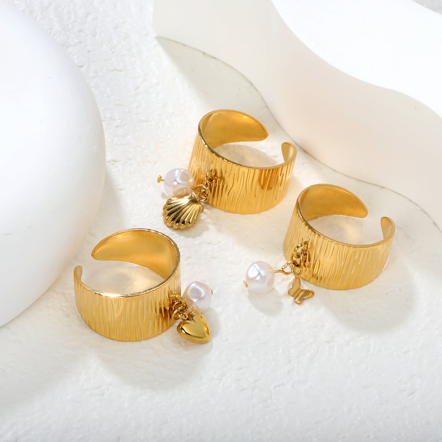 Wholesale Waterproof PVD Irregular Pearl Open Ring with Charm (Heart/Butterfly)