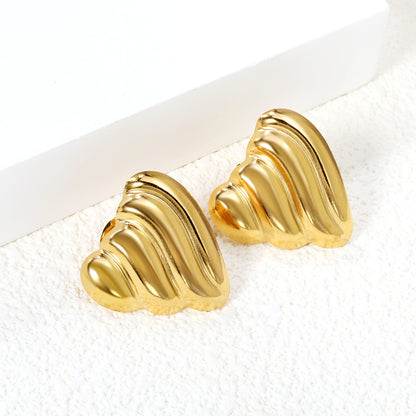 Wholesale Stainless Steel Patterned Heart Stud Earrings Playful Cute