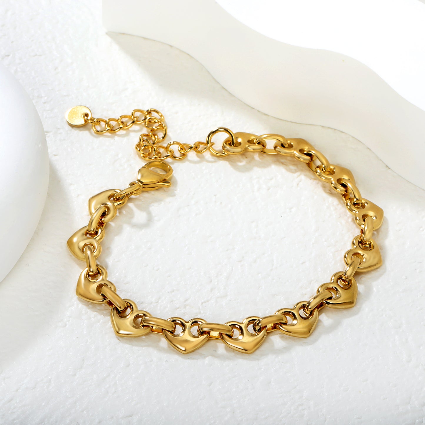 Wholesale Waterproof PVD Gold Linked Heart Charm Bracelet