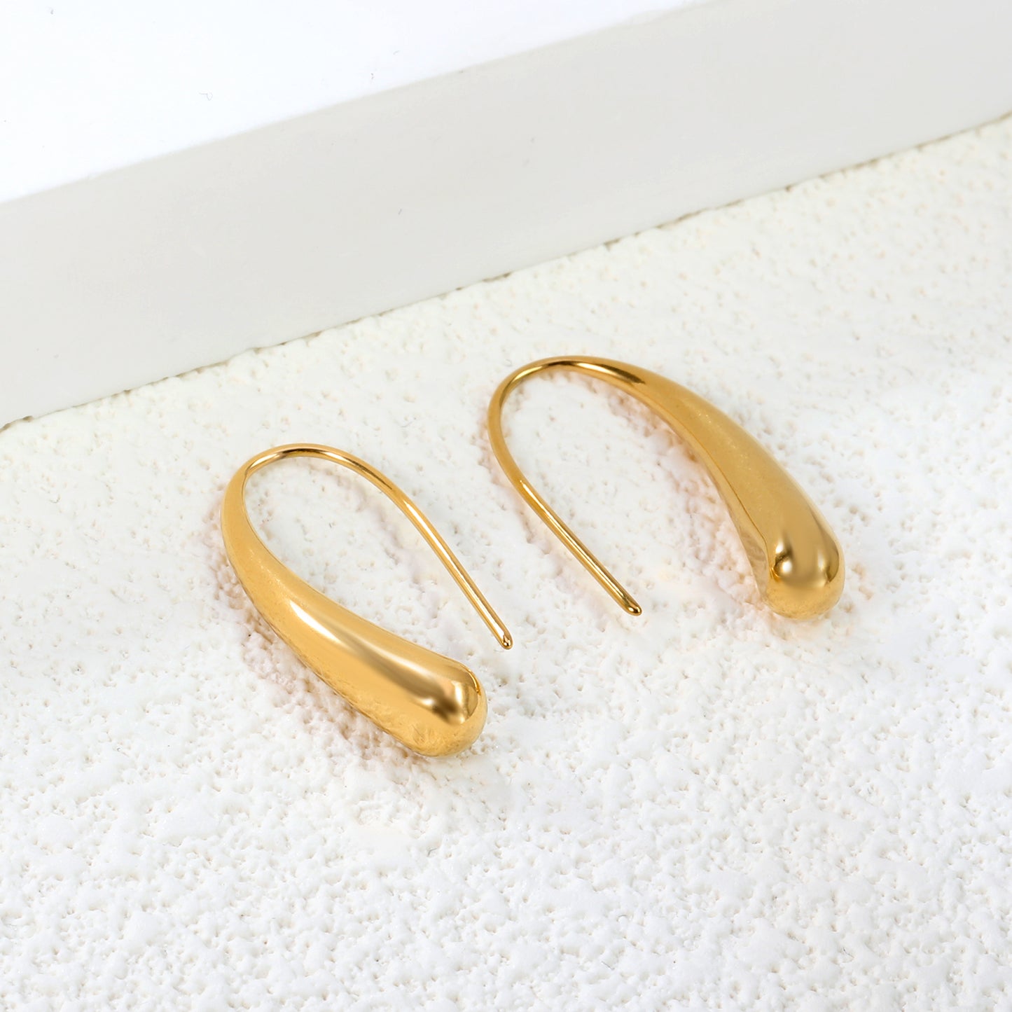 Wholesale Long Arc Earrings Fluid Minimalist