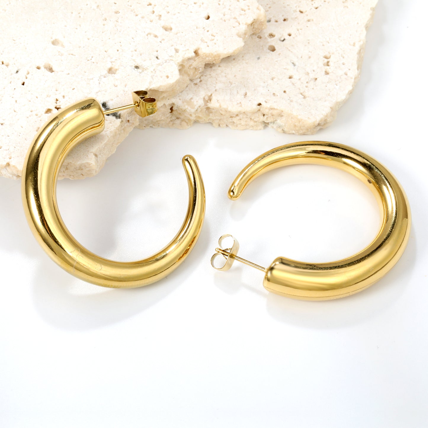 Wholesale Minimalist Smooth - Curved Gold Hoop Earrings for Jewelry Suppliers