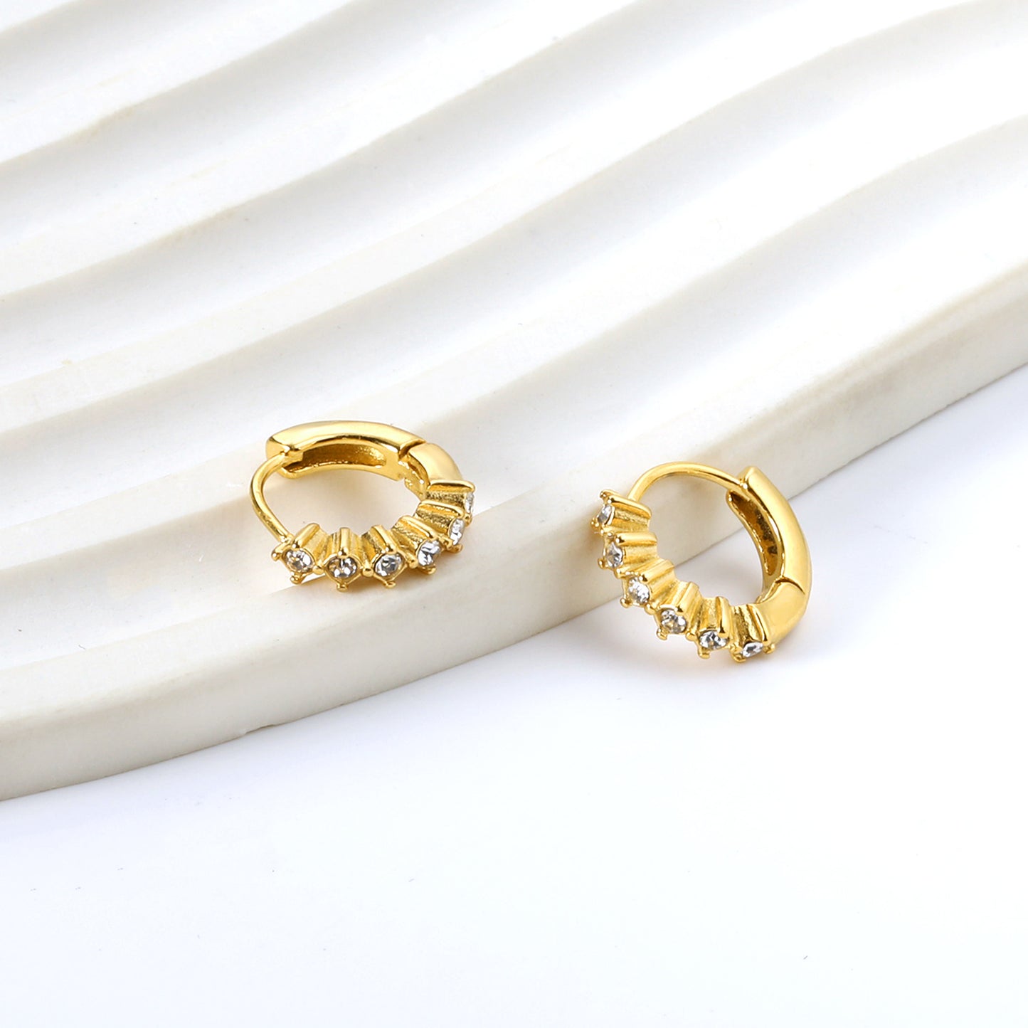 Wholesale Complex Diamond - Set Gold Earrings for Jewelry Vendors