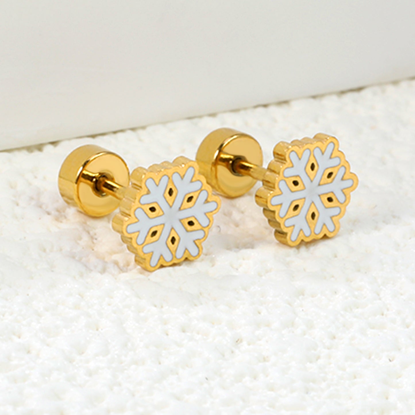 Wholesale 18K Gold Snowflake Stud Earrings Winter Style