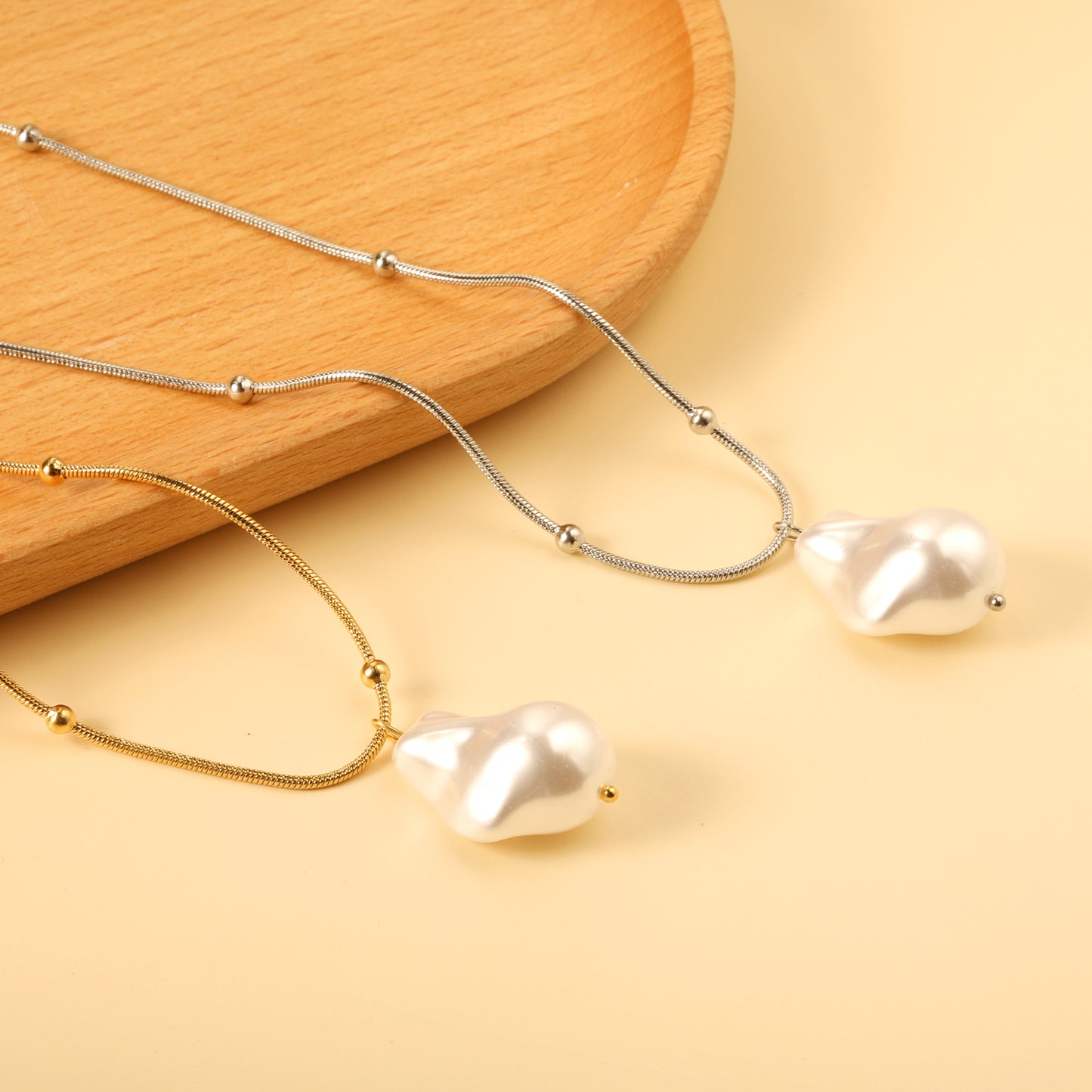 Wholesale Stainless Steel White Pendant Necklace Pure Style