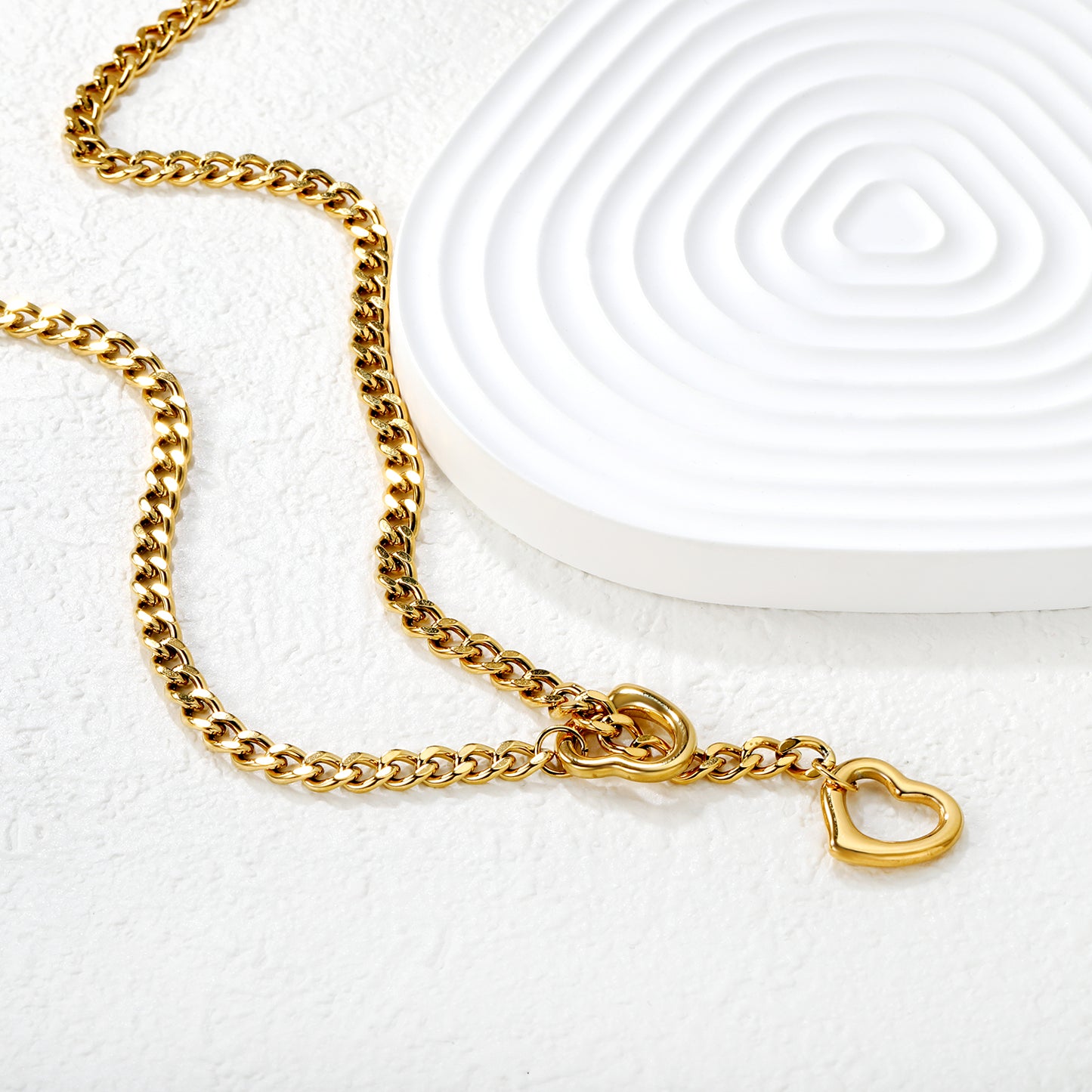 Wholesale 18K Gold Plated Double Heart Pendant Necklace Openwork Solid Contrast Festival Luxury