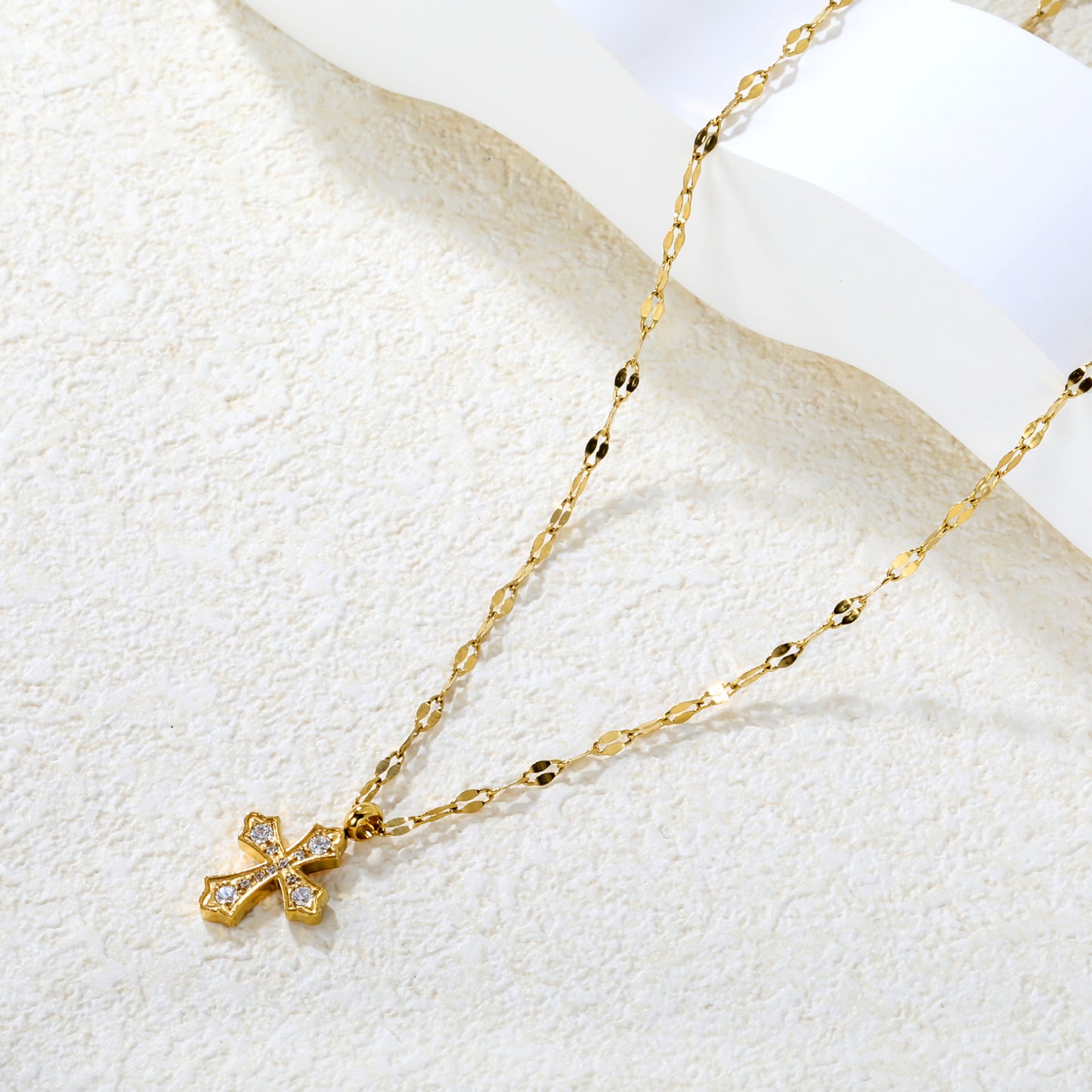 Wholesale 18K Gold Plated Diamond Cross Pendant Necklace Prong Setting Festival Celebration