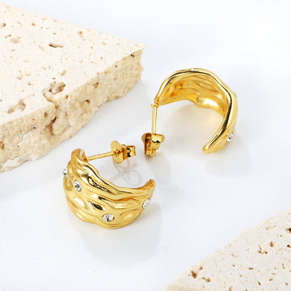 Wholesale Stainless Steel 18K Gold Plated Irregular Pattern C Shape Open Stud Earrings with Sticky White Diamonds