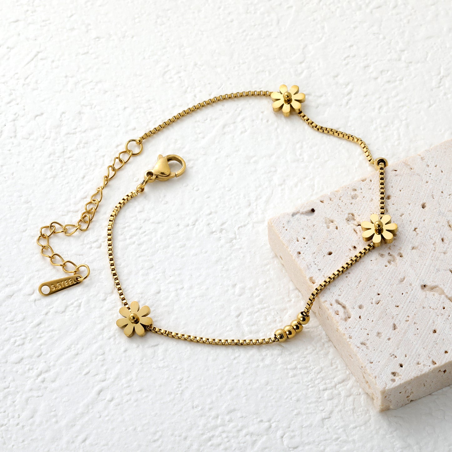 Bulk 18K Gold Plated Botanical Flower & Bead Anklet