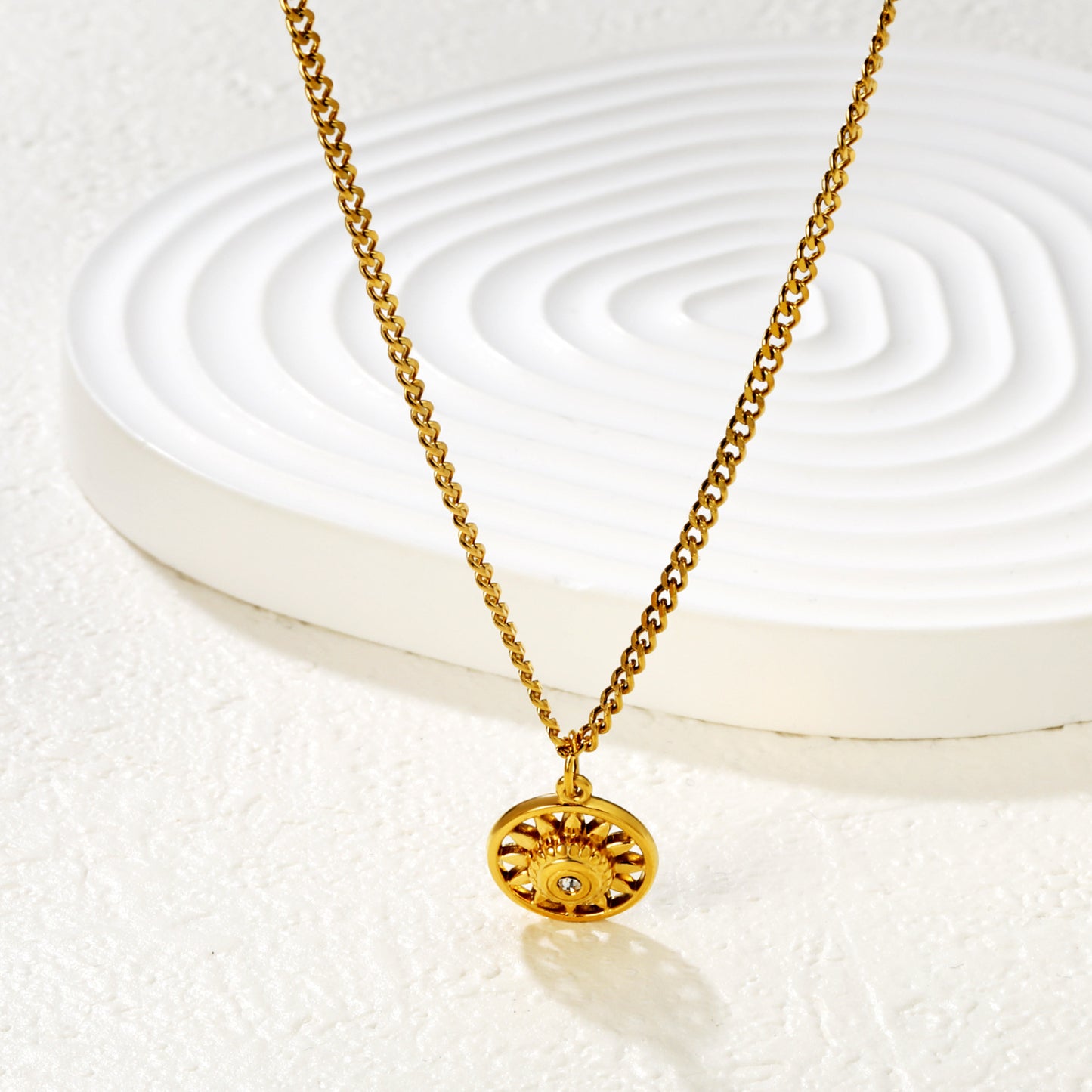 Wholesale Waterproof PVD Gold Sunflower CZ Radiant Pendant Necklace