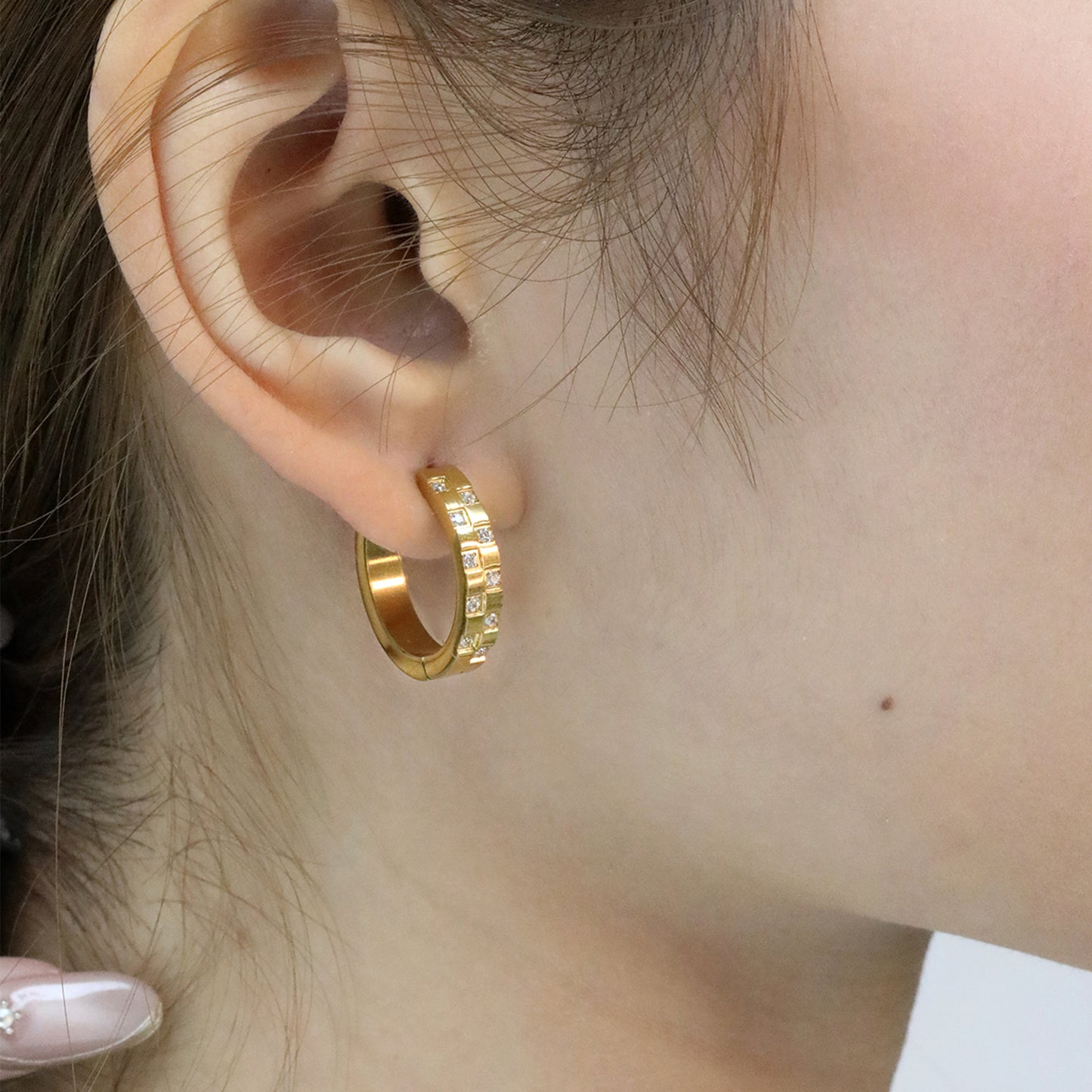 Wholesale Waterproof PVD Gold Pave CZ Eternity Circle Hoop Earrings