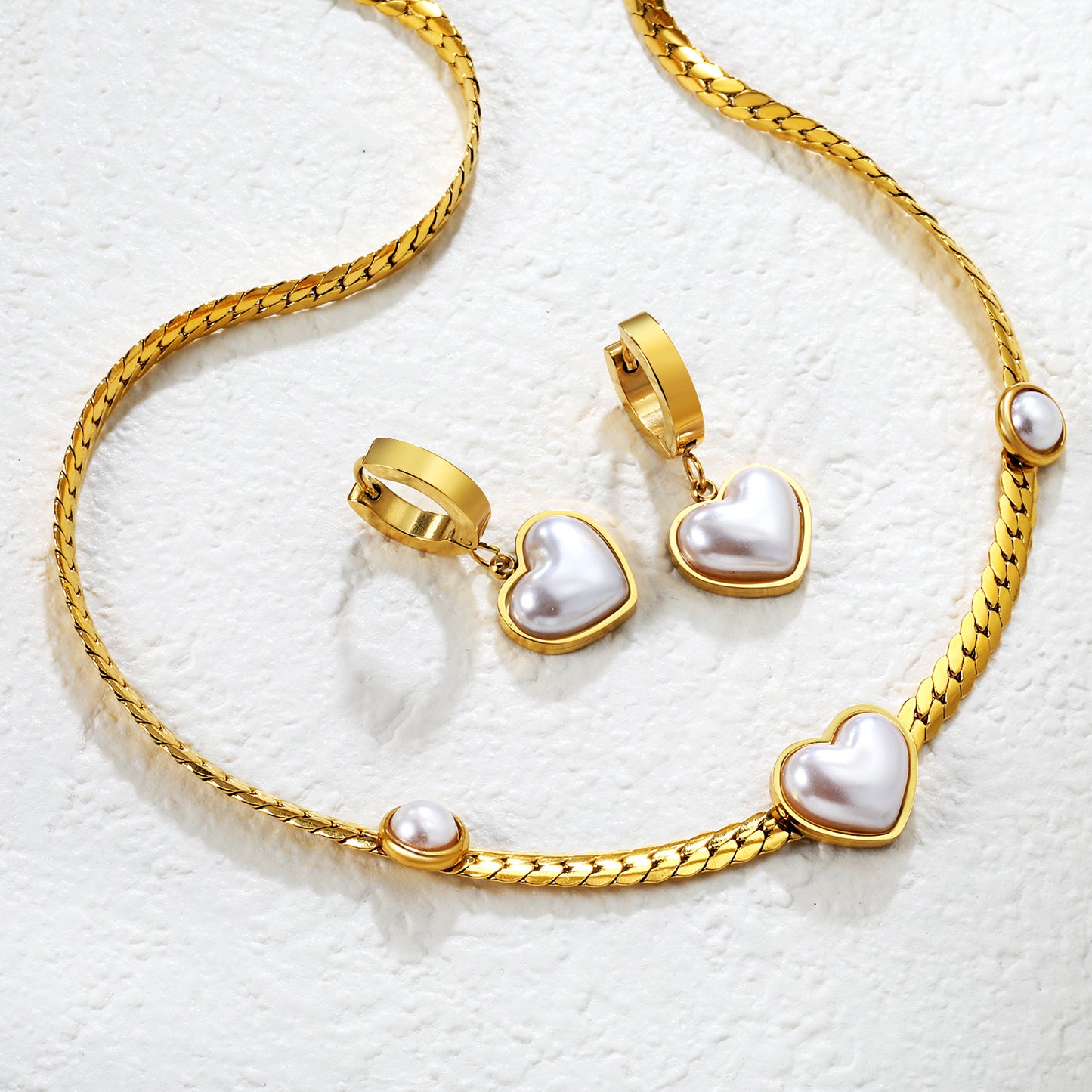 Wholesale Waterproof PVD Gold Heart & Pearl Statement Jewelry Set
