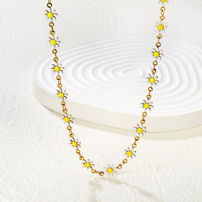 Sweet Daisy Flower Necklace Stainless Steel Non-Tarnish Hypoallergenic