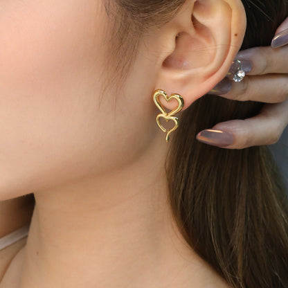 Wholesale Waterproof PVD Gold Sculpted Double Heart Hollow Drops