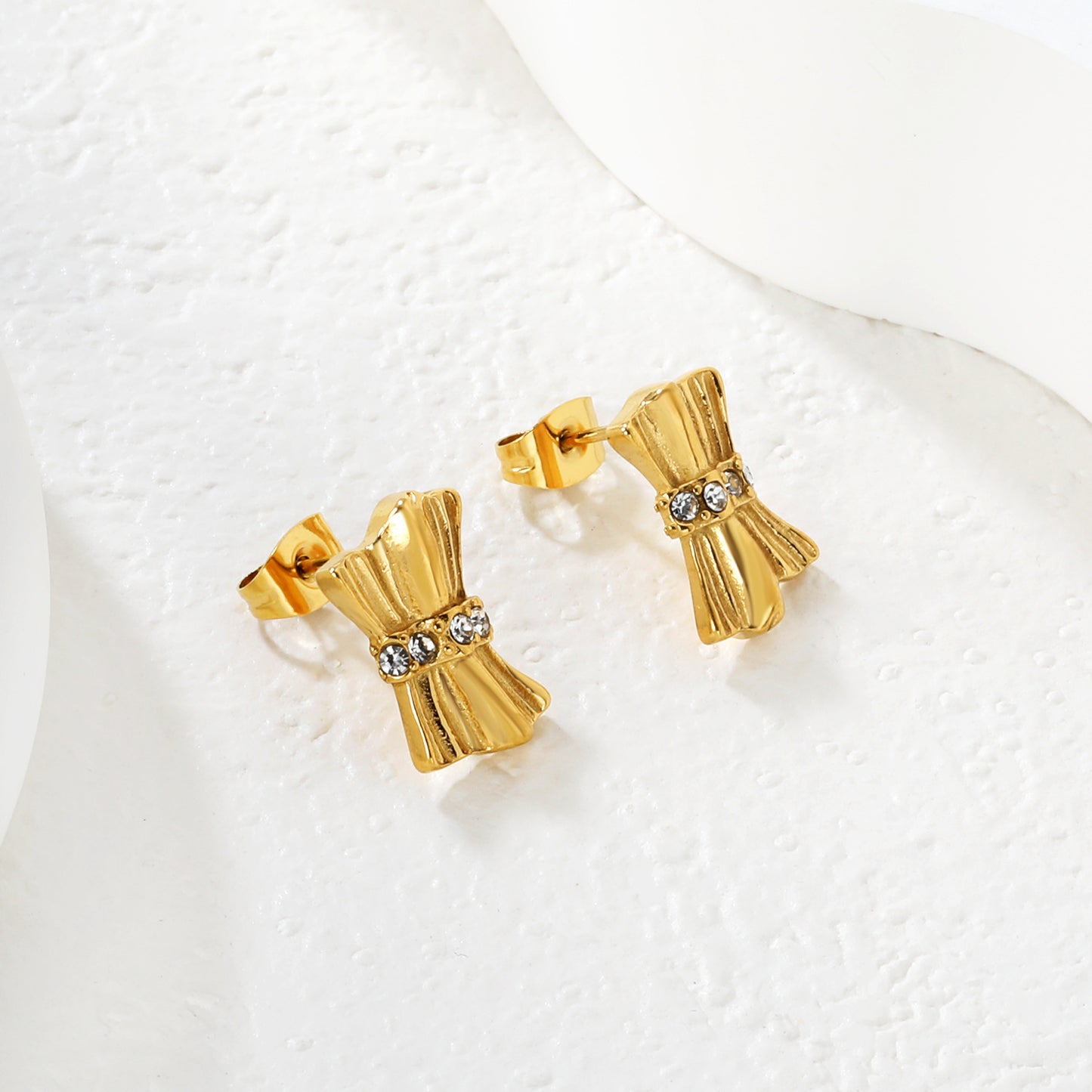 Wholesale Waterproof PVD Gold Sculpted Pleated Waistline Studs