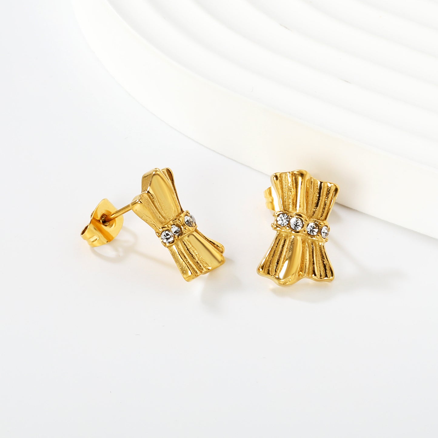 Wholesale Waterproof PVD Gold Sculpted Pleated Waistline Studs