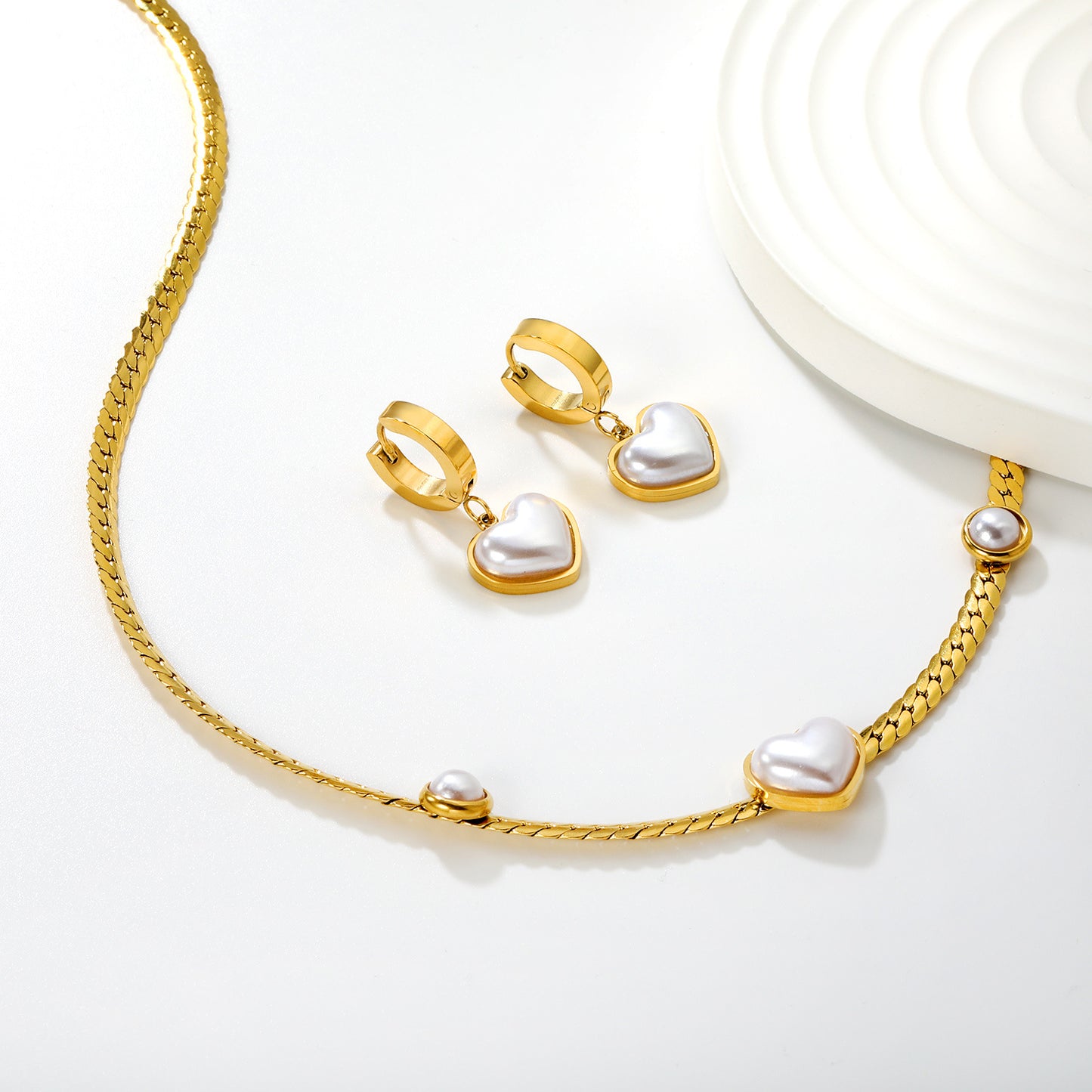 Wholesale Waterproof PVD Gold Heart & Pearl Statement Jewelry Set