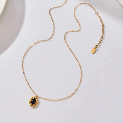 Light Luxury Black Agate Flower Necklace Stainless Steel Waterproof