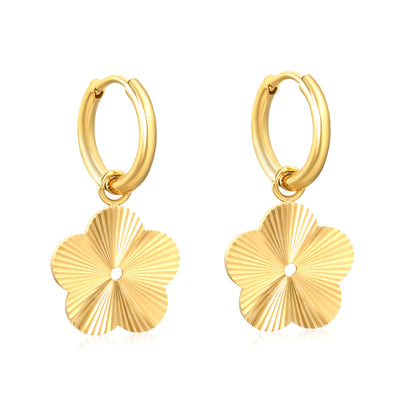 Wholesale Waterproof PVD Gold Textured Clover Charm Hoop Earrings