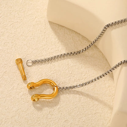 Wholesale Waterproof Two-Tone Sculpted Horseshoe Shackle Necklace