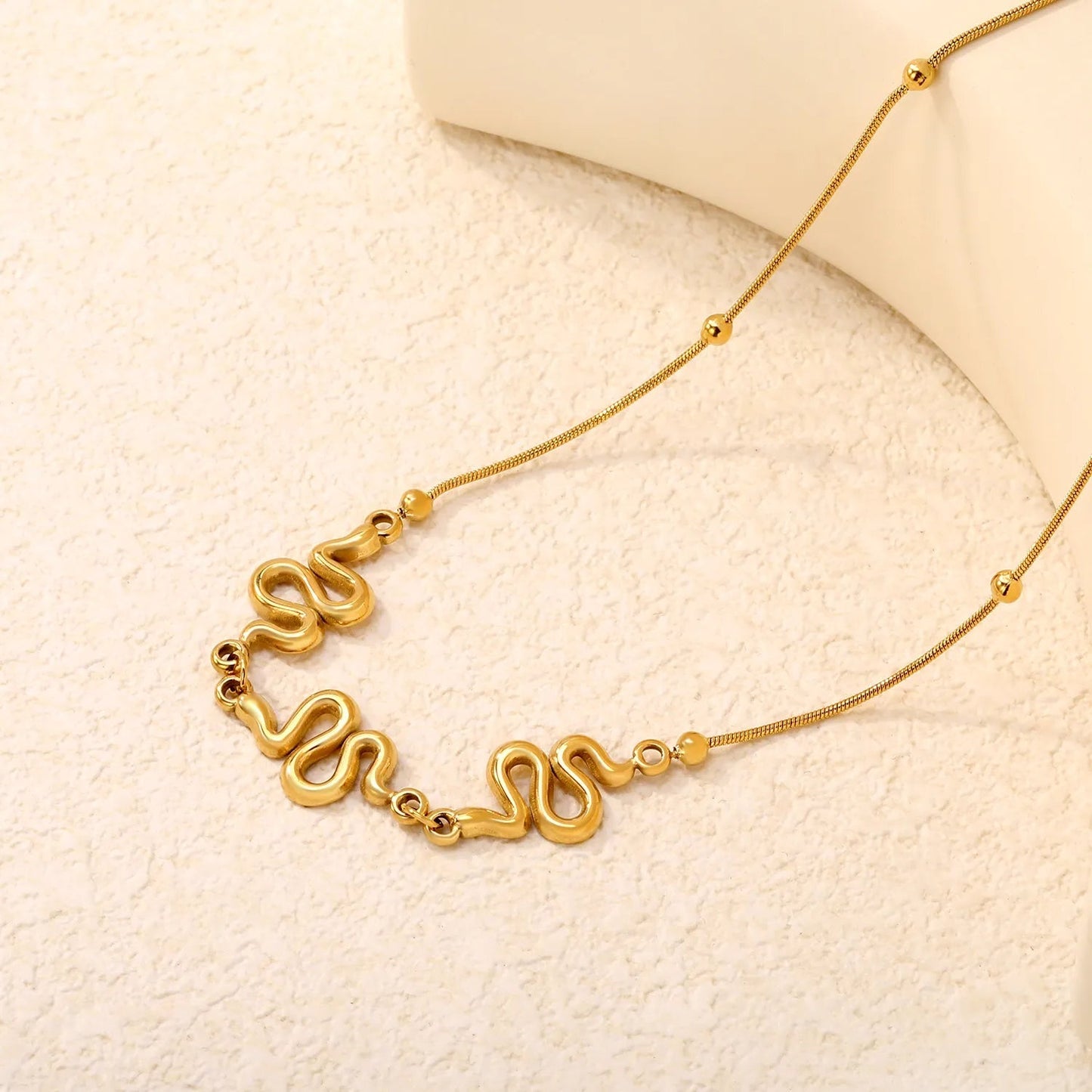 Bulk PVD Gold 12x20mm S-Shape Snake Pendant Necklace Supplier