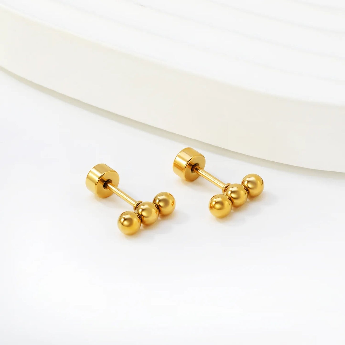 Bulk PVD gold-plated 6mm threaded flat-bottomed three-bead pierced earrings, 12 pairs