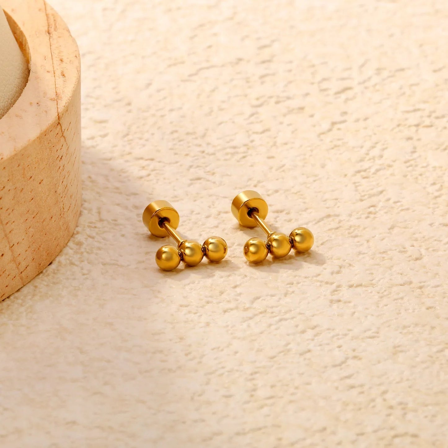 Bulk PVD gold-plated 6mm threaded flat-bottomed three-bead pierced earrings, 12 pairs