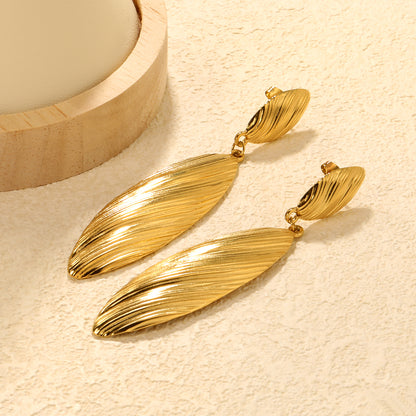 Bulk 18K Gold Plated Botanical Leaf Texture Drop StudsClose-ups of the gold plating and details