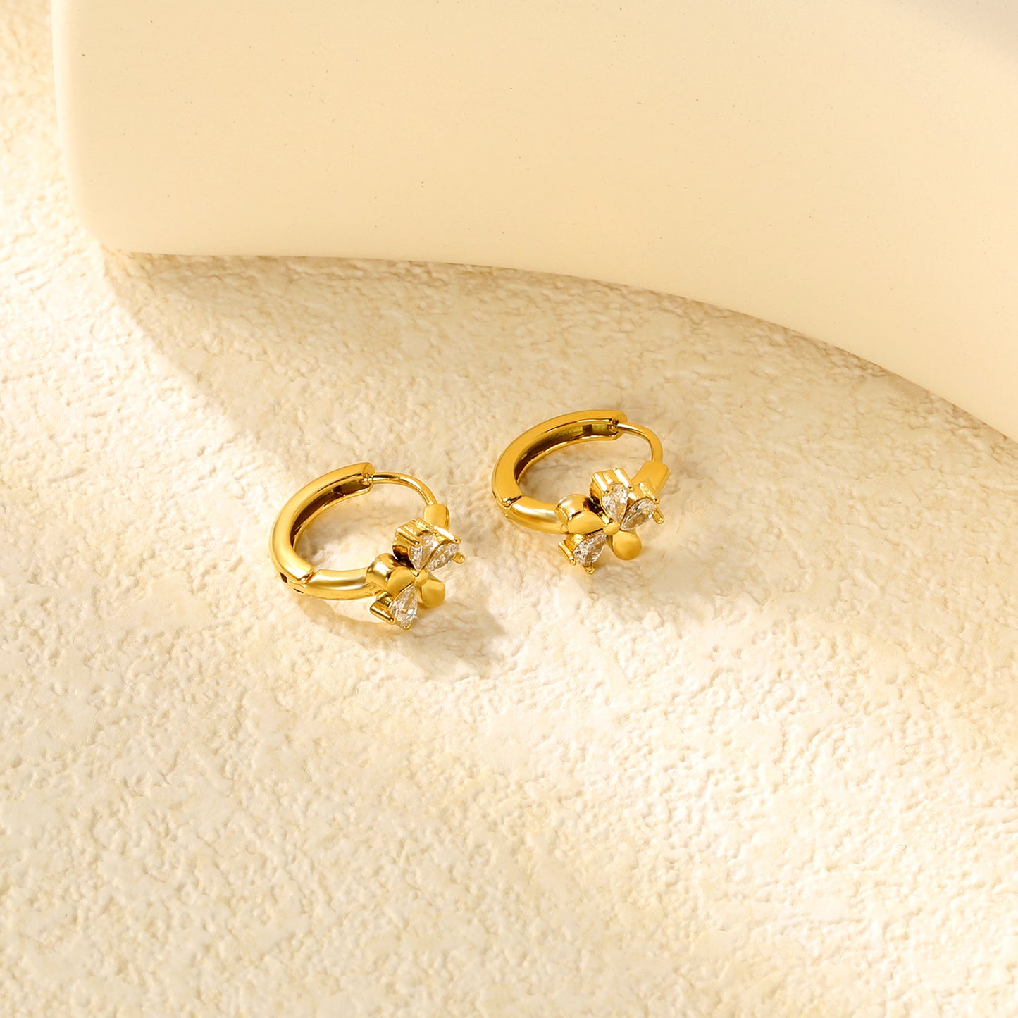 Bulk 18K Gold Plated Delicate Triple Stone Flower Hoop EarringsClose-ups of the gold plating and details