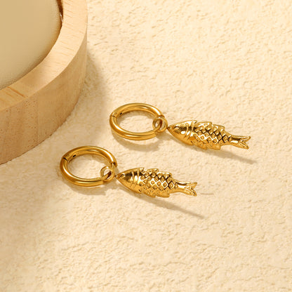 Bulk 18K Gold Plated Luxe Fish Charm Hoop EarringsClose-ups of the gold plating and details