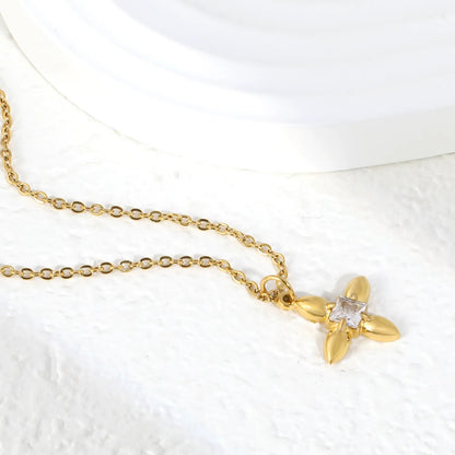 Dainty Four Leaf Clover Necklace | Tarnish-Free Everyday Wear