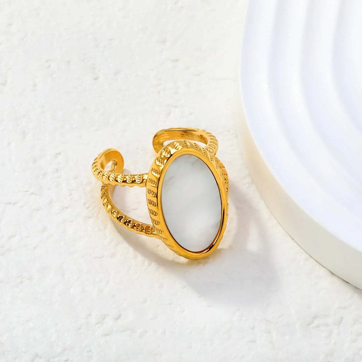 Gold 304L Stainless Steel Twisted Double-Circle Pearl Ring