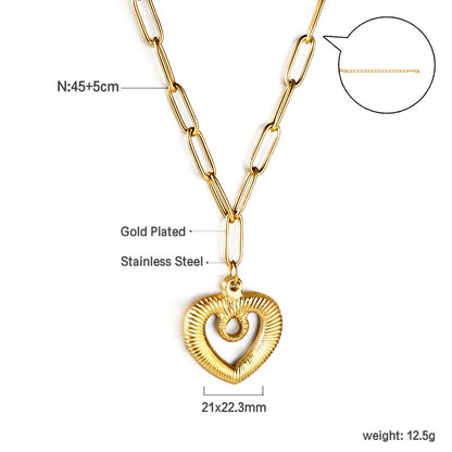 Wholesale Gold - toned Heart - shaped Pendant Necklace Delicate Fashionable Style