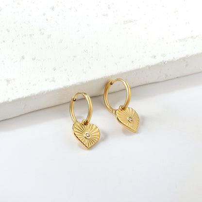 Wholesale 18K Gold Circle with Heart White Diamond Earrings