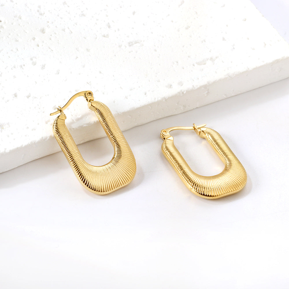 Wholesale Textured U - Shaped Gold Earrings for Fashion Wholesalers