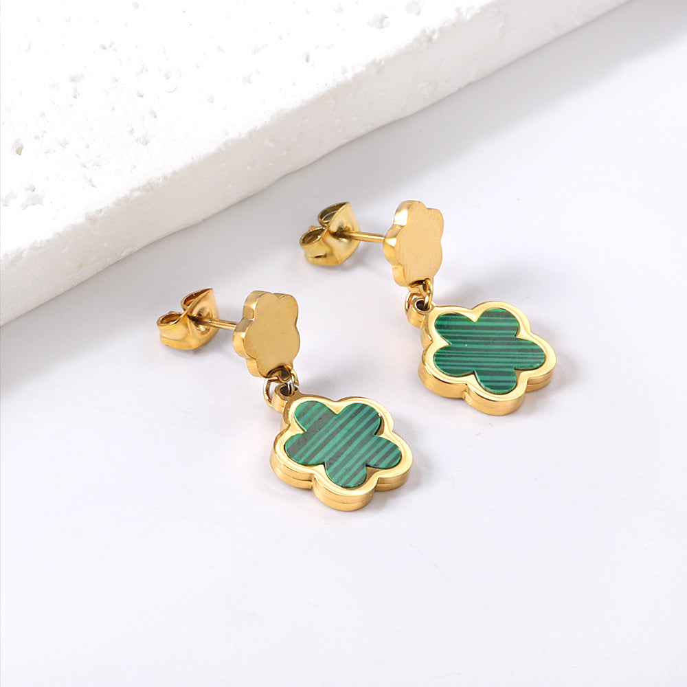 Wholesale 18K Gold Vibrant Multiple Colors Cinquefoil Shaped Hoop Earrings Fashionable Designs