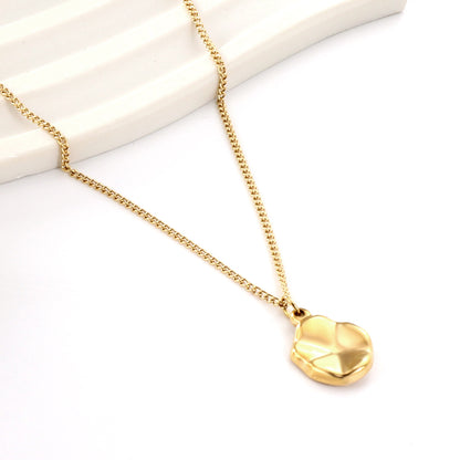 Wholesale Gold Tone Flower Pendant Necklace Elegant Bloom