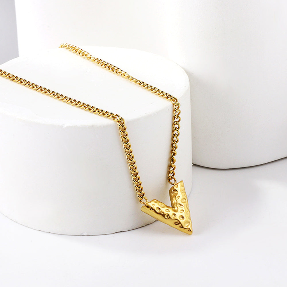 Wholesale 18K Gold V - shaped Pendant Necklace Bold Statement