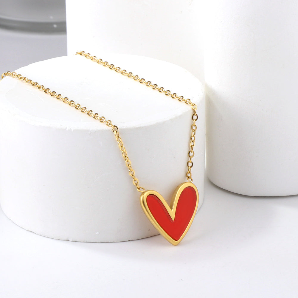 Wholesale Stainless Steel White / Black / Red / Green Heart Shaped Pendant Necklace Pure Style