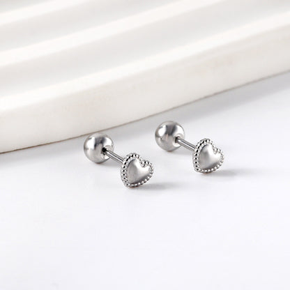 Wholesale 18K Gold Heart Pattern Stud Earrings Romantic Design