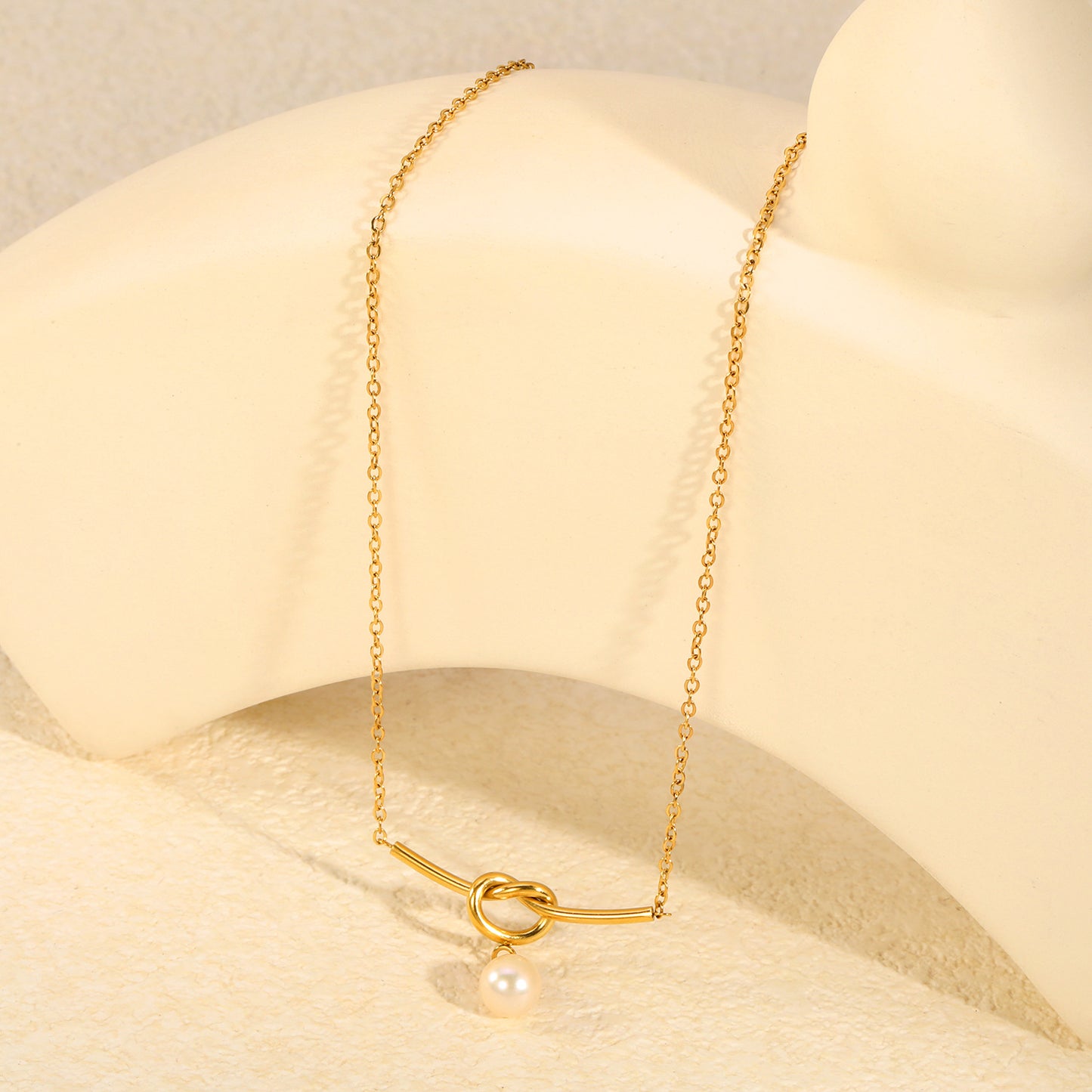 French Elegant Tie Knot Metallic T-Bar Fresh Water Drop Pearl Necklaces