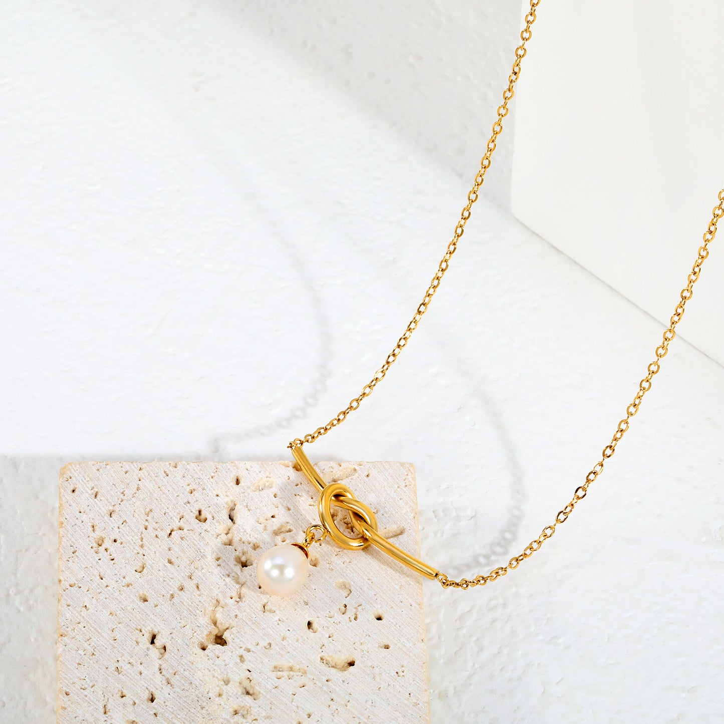 French Elegant Tie Knot Metallic T-Bar Fresh Water Drop Pearl Necklaces