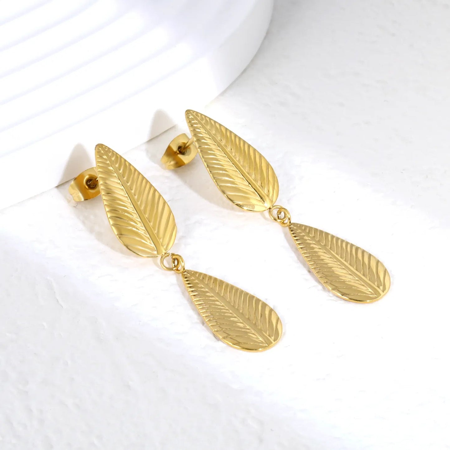 Minimalist Leaf Motif Earrings | Hypoallergenic 304L Steel Gift