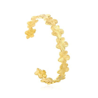 Wholesale Waterproof PVD Gold Sculpted Flower Relief-Textured Open Bangle