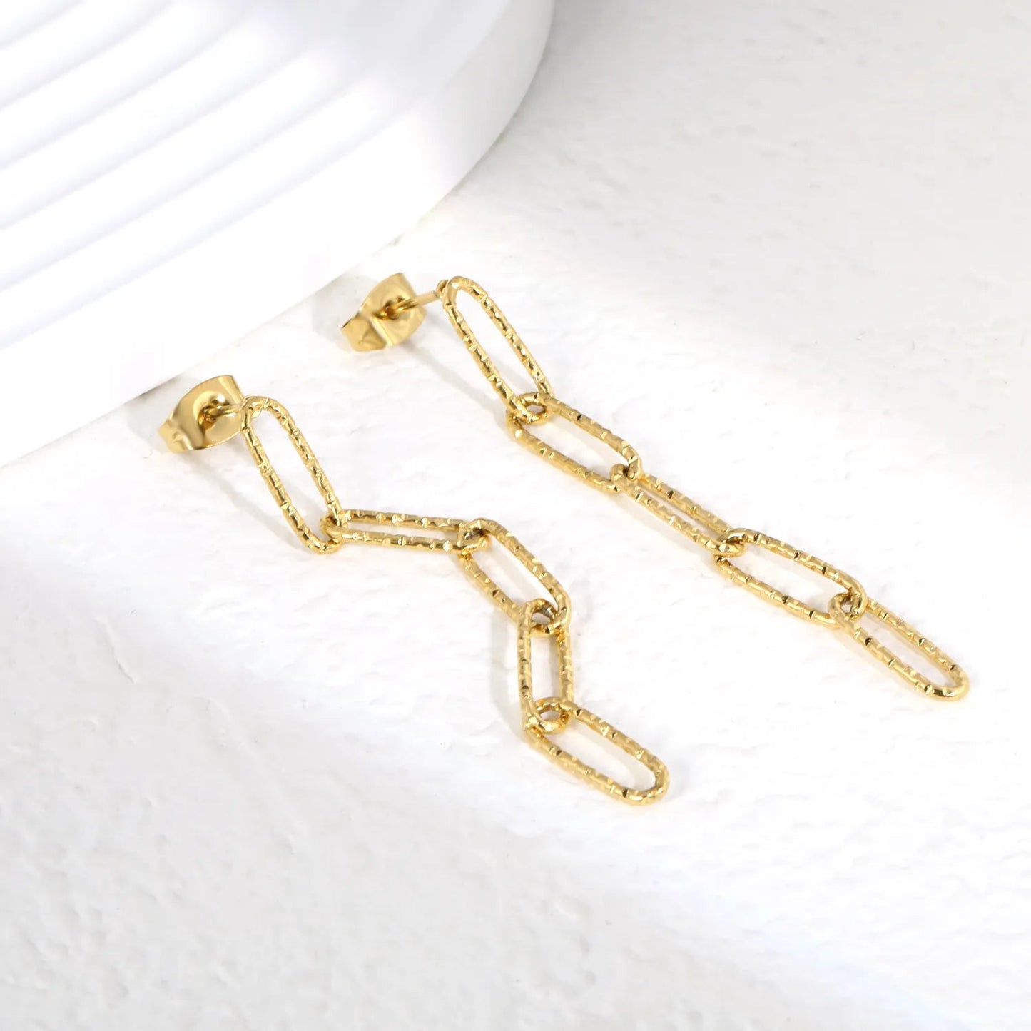 Textured O-Chain Dangle Earrings | Tarnish-Free Retro Aesthetic